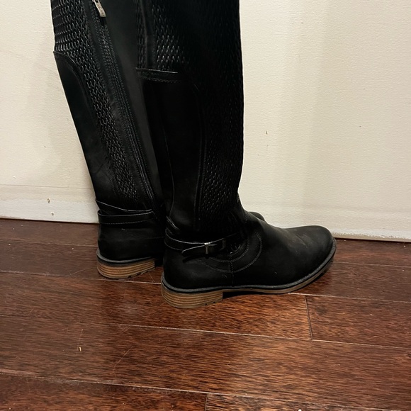 Tall Ladies Boots - Picture 4 of 4